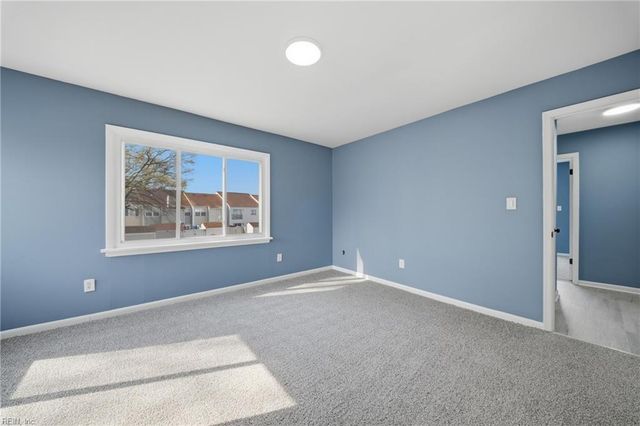 3648 Ship Chandlers WHRF, Virginia Beach, VA 23453