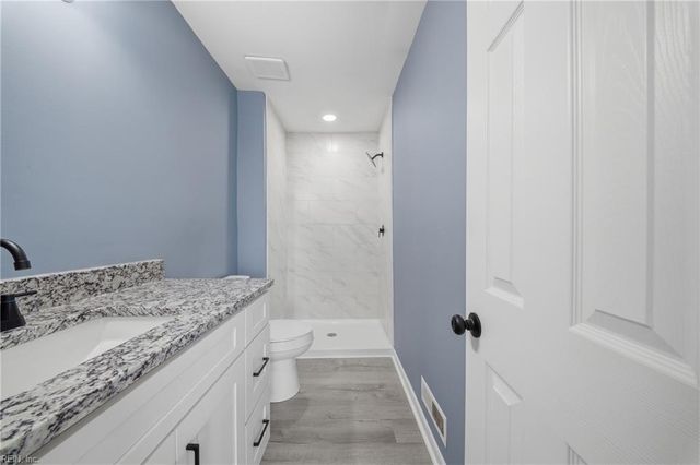 3648 Ship Chandlers WHRF, Virginia Beach, VA 23453