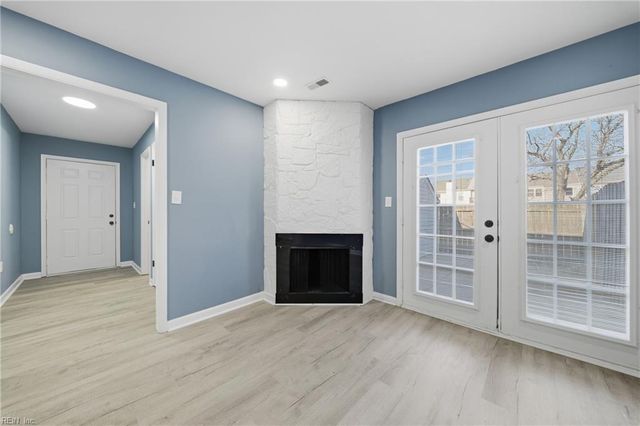 3648 Ship Chandlers WHRF, Virginia Beach, VA 23453