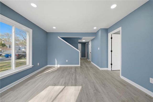 3648 Ship Chandlers WHRF, Virginia Beach, VA 23453