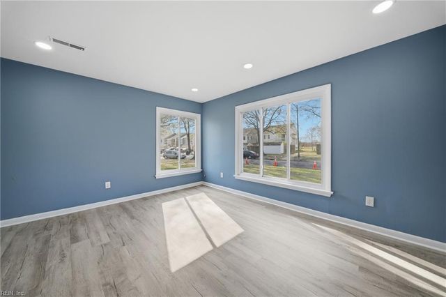 3648 Ship Chandlers WHRF, Virginia Beach, VA 23453