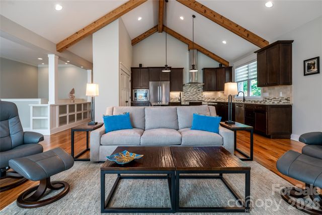 8 Sugarland Ridge Road, Fairview, NC 28730