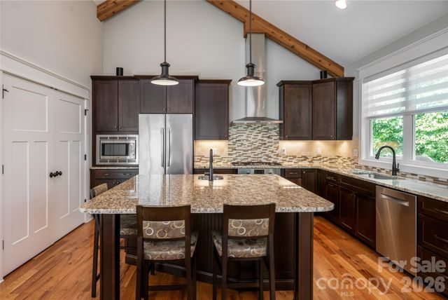 8 Sugarland Ridge Road, Fairview, NC 28730