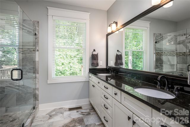 8 Sugarland Ridge Road, Fairview, NC 28730