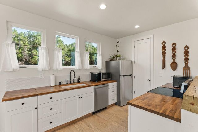 5460-A Fm 2325, Wimberley, TX 78676