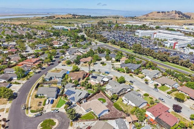 7595 Braidburn Avenue, Newark, CA 94560