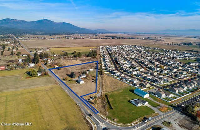 8236 N CHASE RD, Post Falls, ID 83854