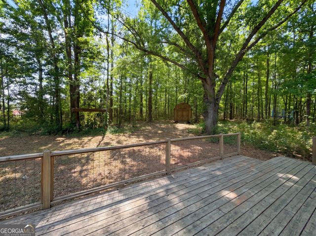 141 Lake Chase Drive S, Griffin, GA 30224