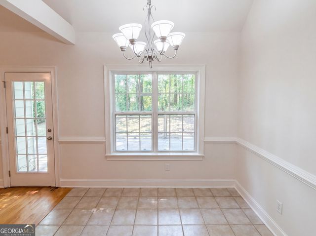 141 Lake Chase Drive S, Griffin, GA 30224
