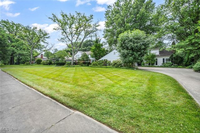 23580 Shaker Boulevard, Shaker Heights, OH 44122