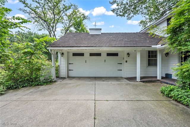 23580 Shaker Boulevard, Shaker Heights, OH 44122