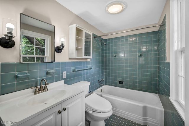 23580 Shaker Boulevard, Shaker Heights, OH 44122