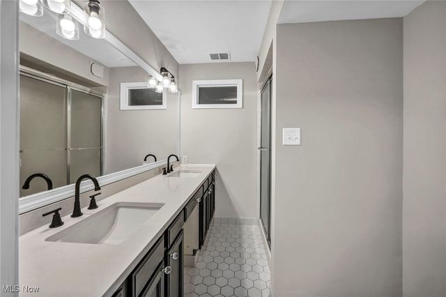 23580 Shaker Boulevard, Shaker Heights, OH 44122