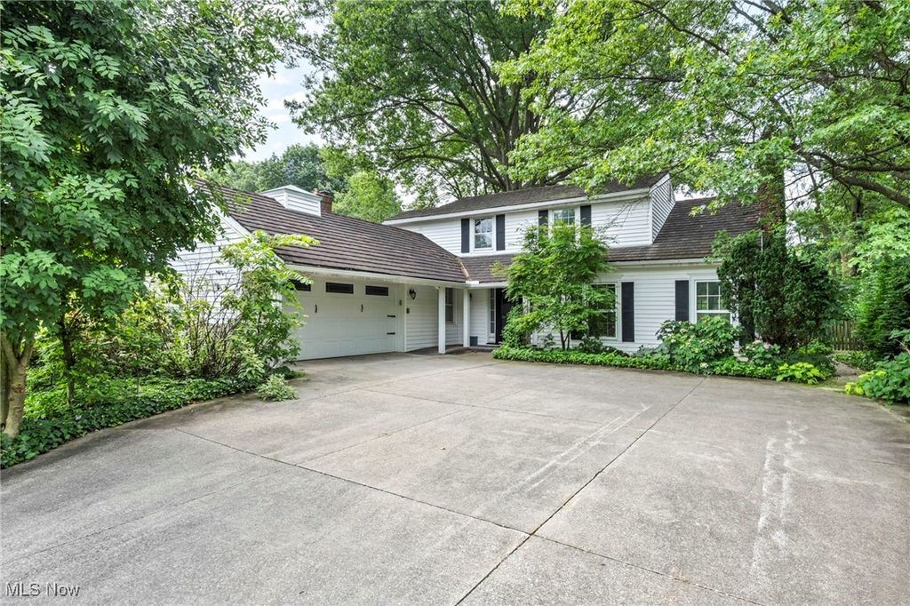 23580 Shaker Boulevard, Shaker Heights, OH 44122