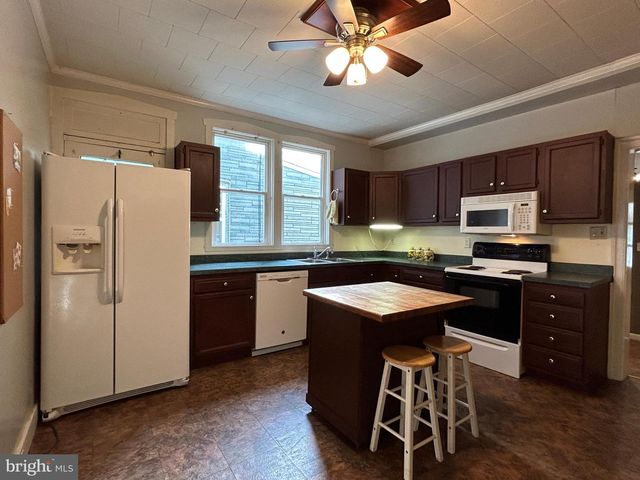 44 N CHURCH STREET, Ephrata, PA 17522