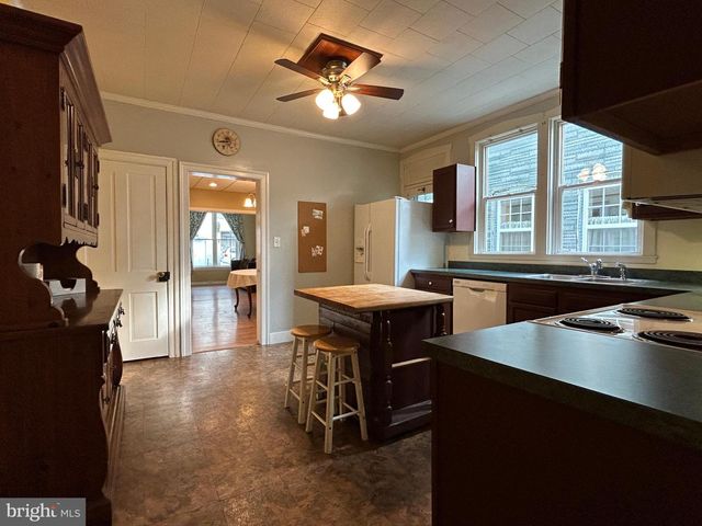 44 N CHURCH STREET, Ephrata, PA 17522