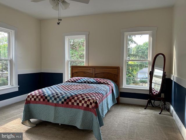 44 N CHURCH STREET, Ephrata, PA 17522