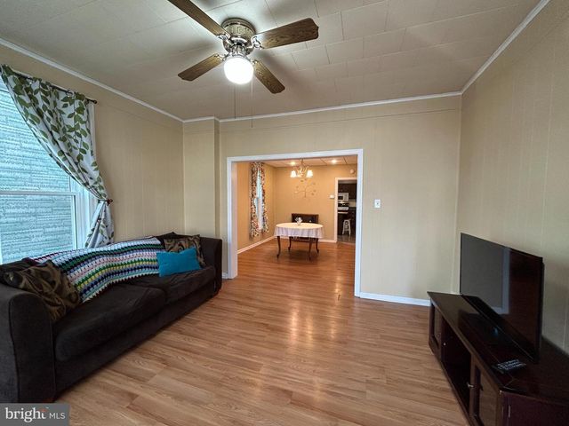 44 N CHURCH STREET, Ephrata, PA 17522