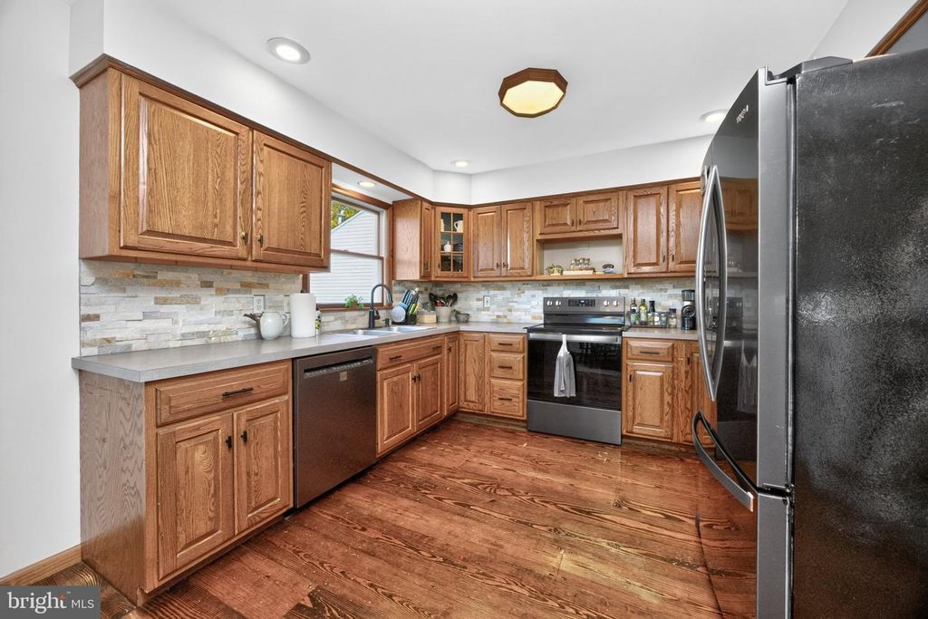 40 SCHULTZ RD, EAST GREENVILLE, PA 18041 — photo 5