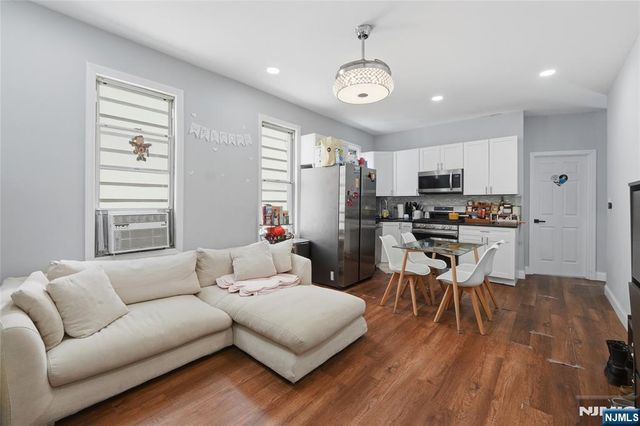 17 Troy Street 2, Jersey City, NJ 07307