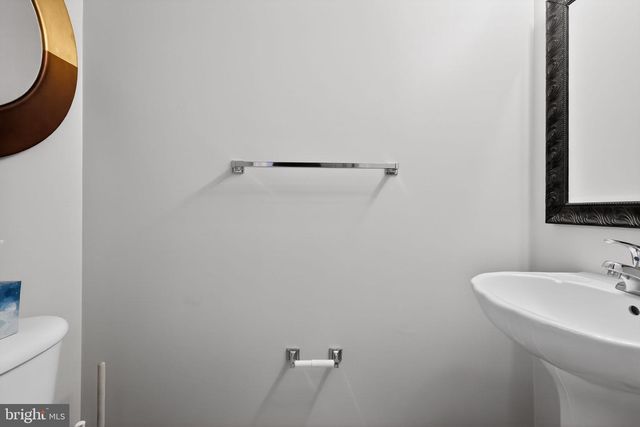 1455-B N VAN DORN ST, Alexandria, VA 22304