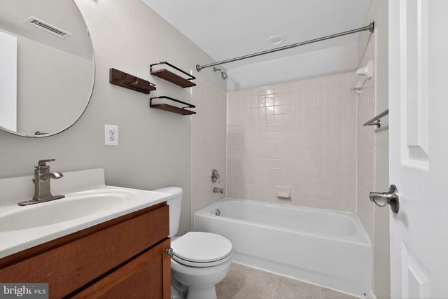 1455-B N VAN DORN ST, Alexandria, VA 22304