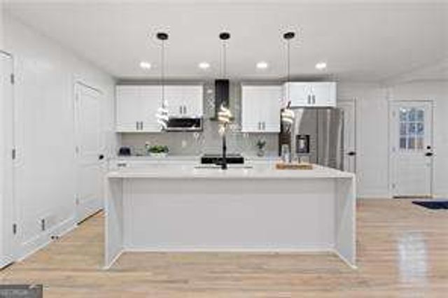 4307 Cedar Wood Drive SW, Lilburn, GA 30047