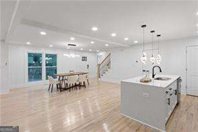 4307 Cedar Wood Drive SW, Lilburn, GA 30047