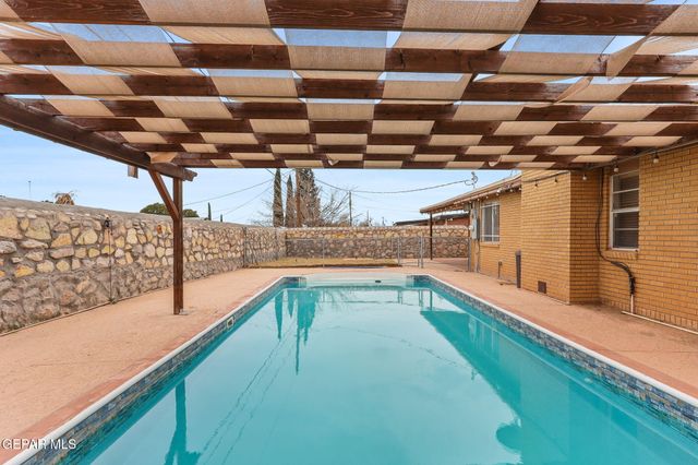 10036 JAMAICA Street, El Paso, TX 79924