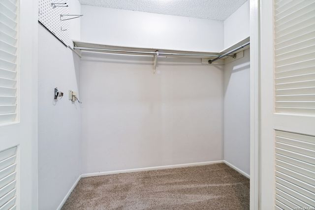 829 W Bitters Rd Apt 501, San Antonio, TX 78216