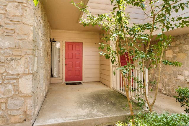 829 W Bitters Rd Apt 501, San Antonio, TX 78216