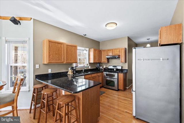 12201 STONEHENGE DR, Fredericksburg, VA 22407