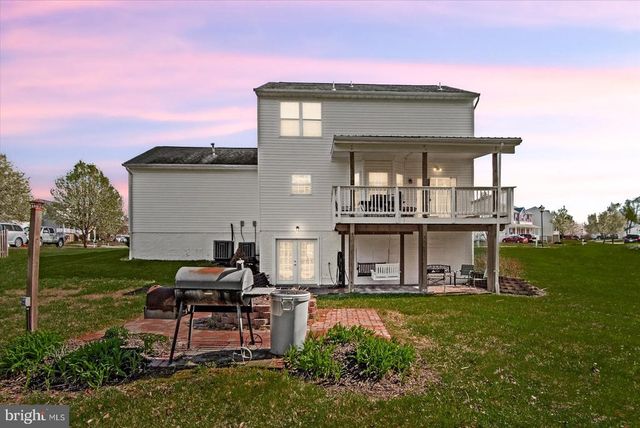 12201 STONEHENGE DR, Fredericksburg, VA 22407