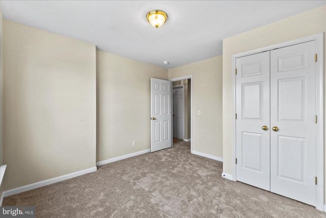 12201 STONEHENGE DR, Fredericksburg, VA 22407