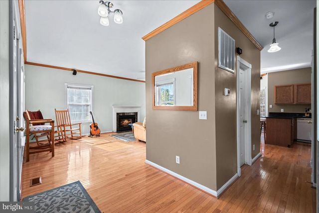 12201 STONEHENGE DR, Fredericksburg, VA 22407