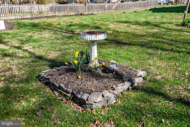 12201 STONEHENGE DR, Fredericksburg, VA 22407