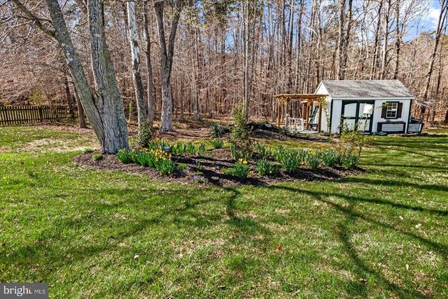 12201 STONEHENGE DR, Fredericksburg, VA 22407