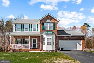 12201 STONEHENGE DR, Fredericksburg, VA 22407