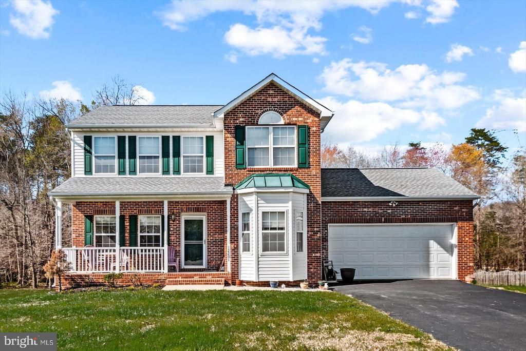 12201 STONEHENGE DR, Fredericksburg, VA 22407