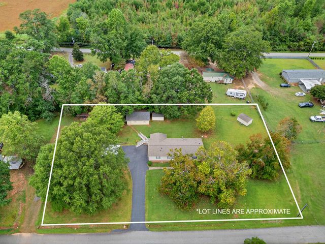 118 Settle Avenue, Campobello, SC 29322