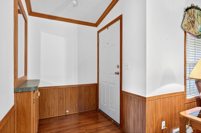 118 Settle Avenue, Campobello, SC 29322