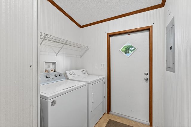 118 Settle Avenue, Campobello, SC 29322