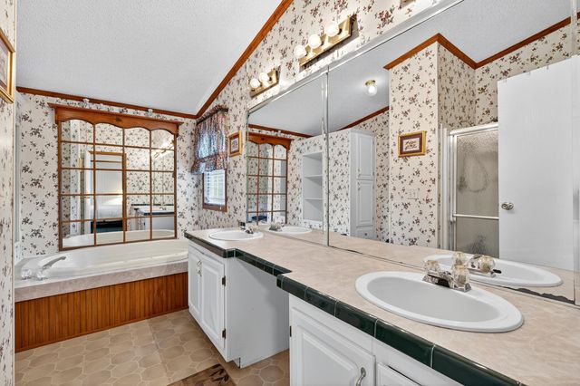 118 Settle Avenue, Campobello, SC 29322