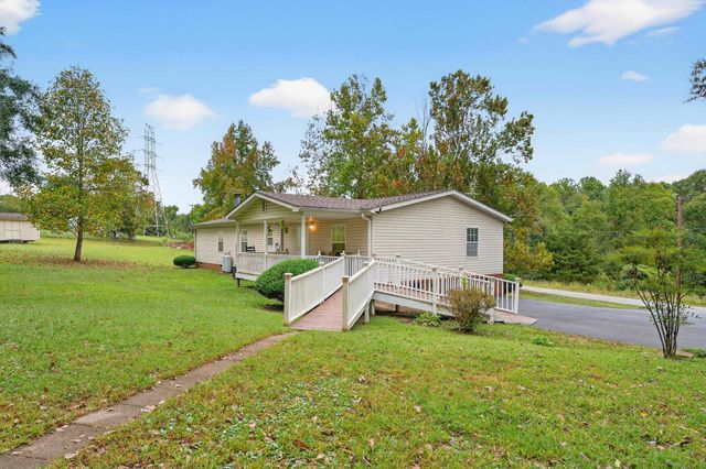 118 Settle Avenue, Campobello, SC 29322