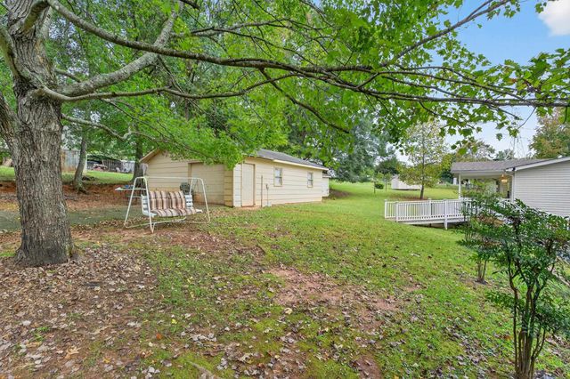 118 Settle Avenue, Campobello, SC 29322