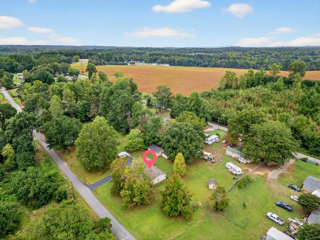 118 Settle Avenue, Campobello, SC 29322