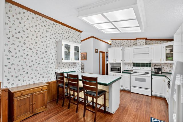 118 Settle Avenue, Campobello, SC 29322