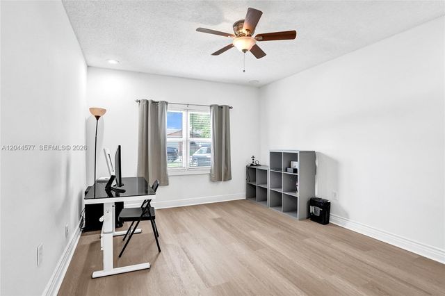7812 SW 7th Pl, North Lauderdale, FL 33068