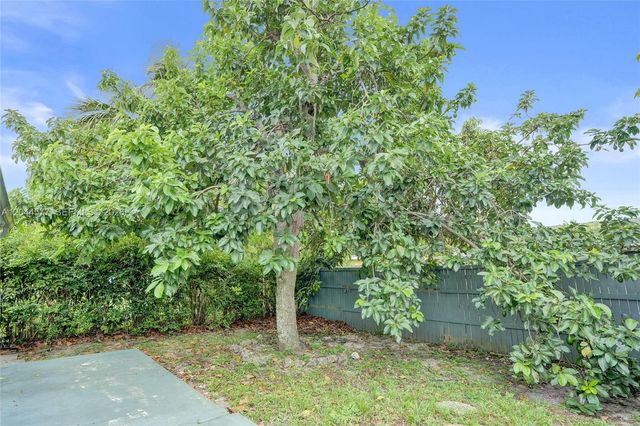 7812 SW 7th Pl, North Lauderdale, FL 33068