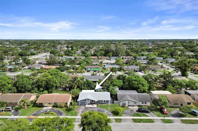 7812 SW 7th Pl, North Lauderdale, FL 33068